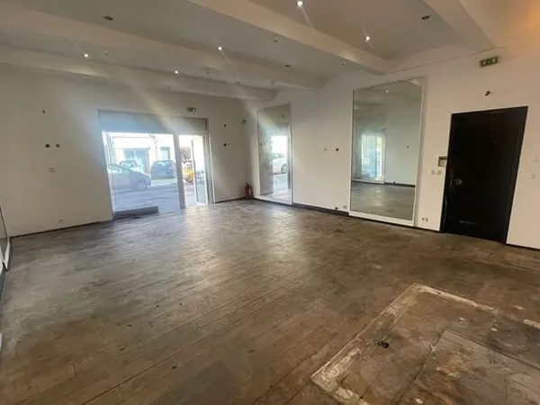 Local commercial 70 m²