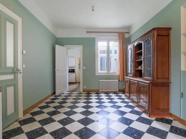 Maison de plain-pied 6 pièces 130 m²