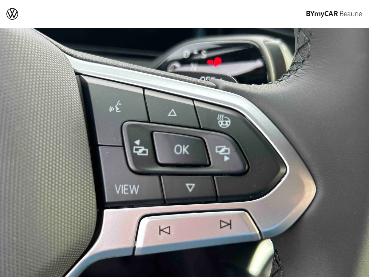 Volkswagen T-Roc 1.5 eTSI EVO2 Hybrid 150 ch DSG7 — photo 21