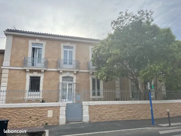 Studio meublé à louer
