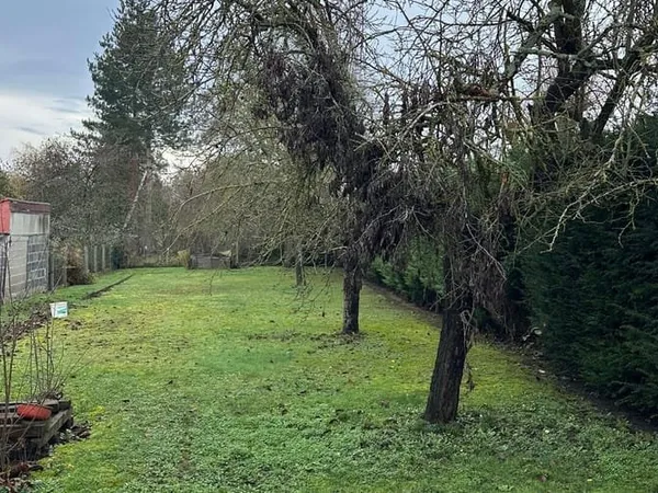 Terrain 690 m²