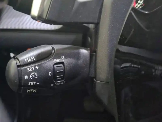 Peugeot 2008 puretech 130 s&amp;s eat8 — photo 111