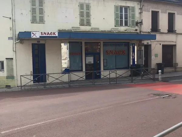 Immeuble 3 pièces 220 m²