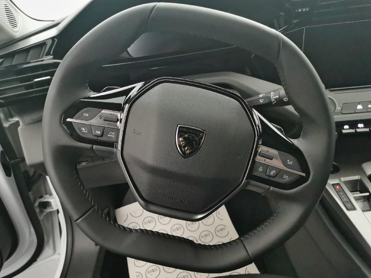Peugeot 308 sw hybrid 145 e-dcs6 style — photo 19