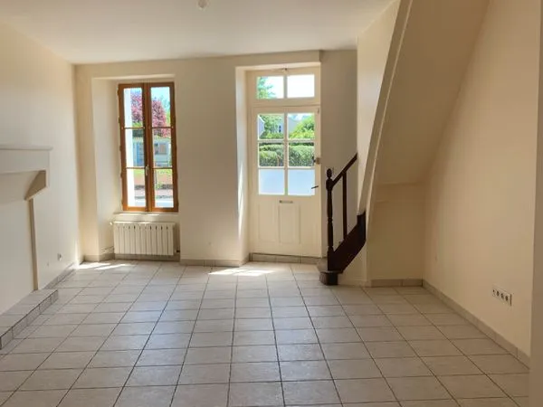 A louer maison coulonges sur l autize