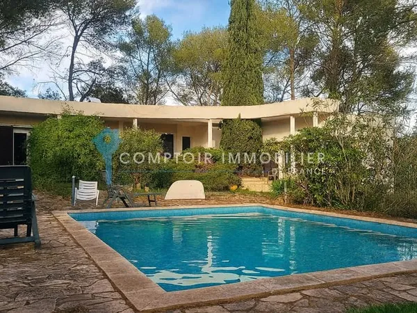 VILLA CONTEMPORAINE 6 PIECES AVEC PISCINE ET GARAGE