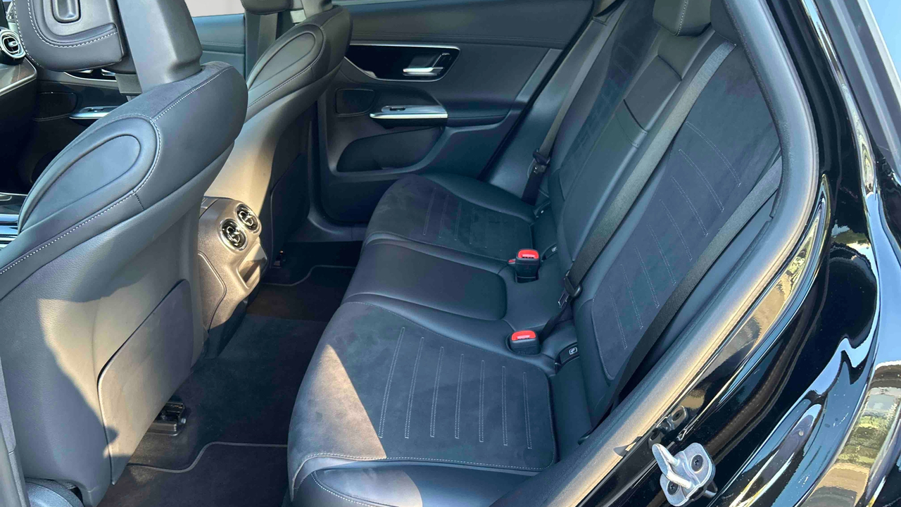 Mercedes GLC 200 d 4Matic — photo 12