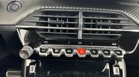 Peugeot 2008 1.2 PureTech 130ch S&S GT EAT8 — photo 19