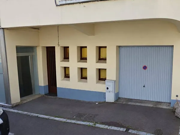 Parking 12 m²