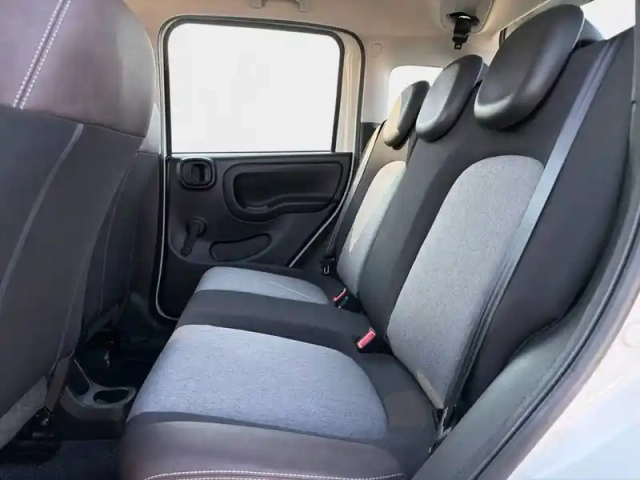 Fiat Panda 0.9 85 ch twinair s&amp;s 4x4 — photo 12