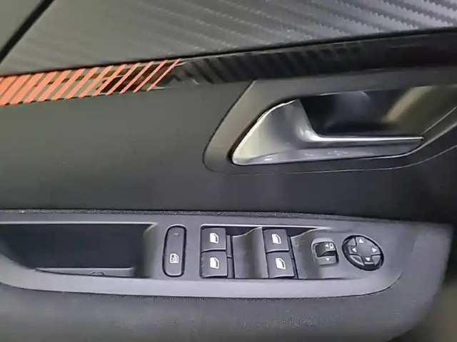 Peugeot 208 puretech 100 s&amp;s bvm6 — photo 47