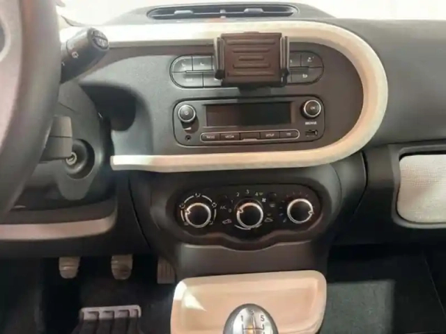 Renault Twingo iii 1.0 sce 70 e6c limited — photo 10