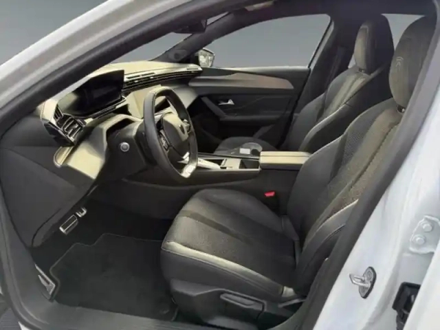 Peugeot 308 1.5 bluehdi 130ch s&amp;s gt eat8 — photo 9