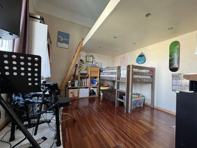 Photo 5
