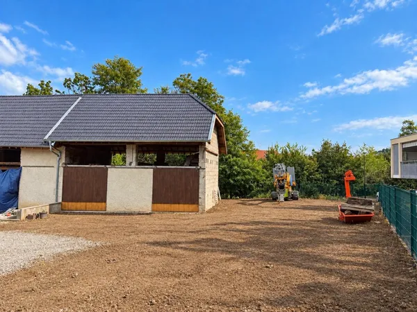 GRANGE A RENOVER (PLATEAU)