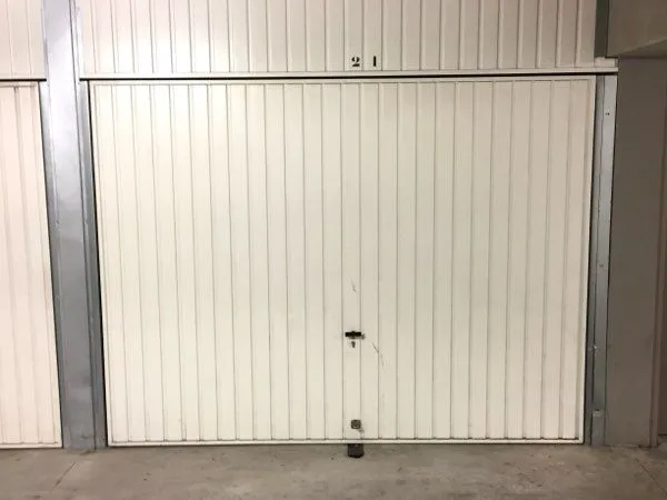 Garage fermé 14 m²