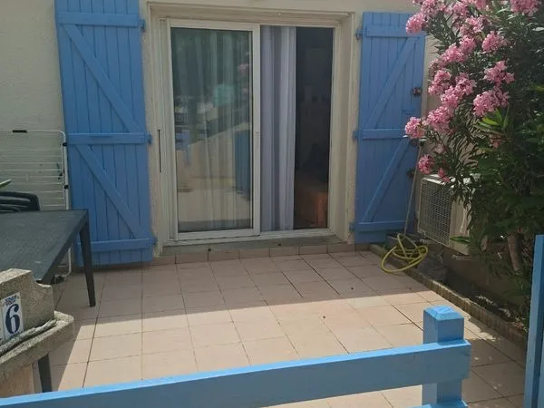 Pavillon port la nouvelle