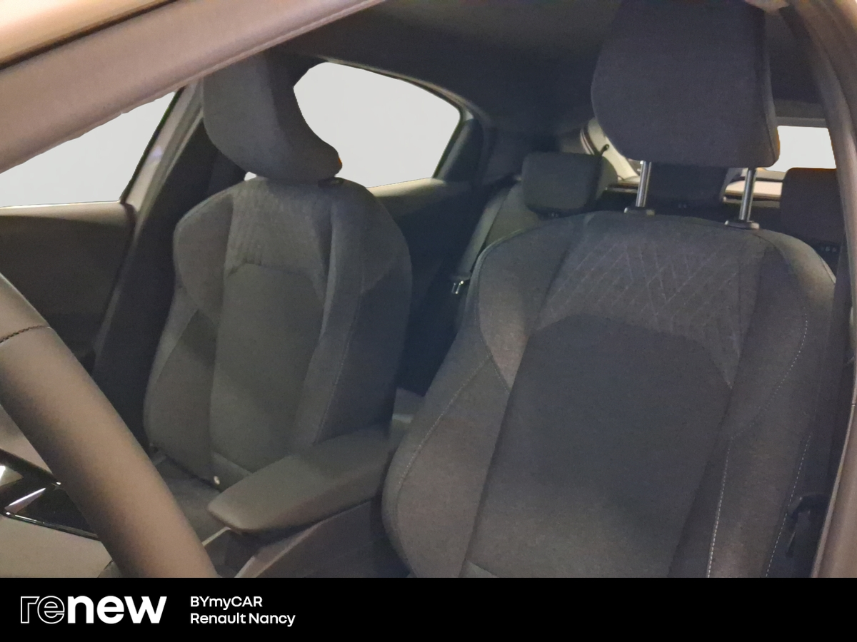 Renault Clio E-Tech full hybrid 160 ch — photo 11