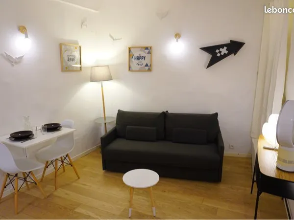 Appartement centre ville RÉNOVÉ et MEUBLÉ