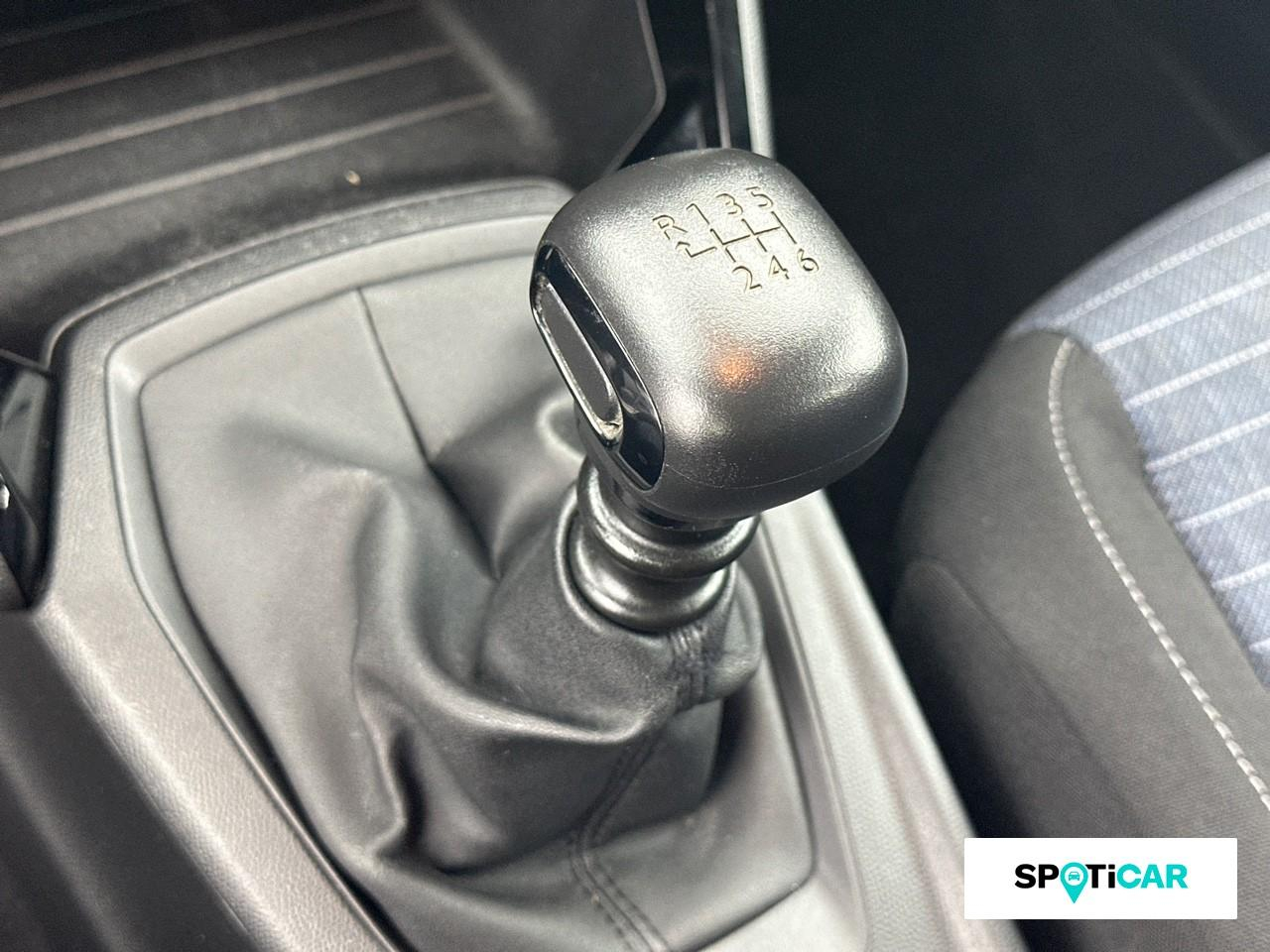 Peugeot 208 1.5 bluehdi 100 premium — photo 14