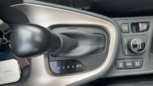 Toyota Yaris Cross 1.5 HSD 116 Hybrid 4WD E-CVT 92 - Collection – 2022 – 89403 km – Hybride essence – Boîte Robotisée — photo 10