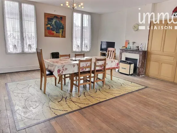 A VENDRE SERMAIZE LES BAINS ENTREPOT MAISON