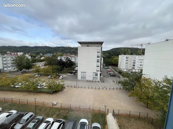 Appartement 4 pièces 76 m²