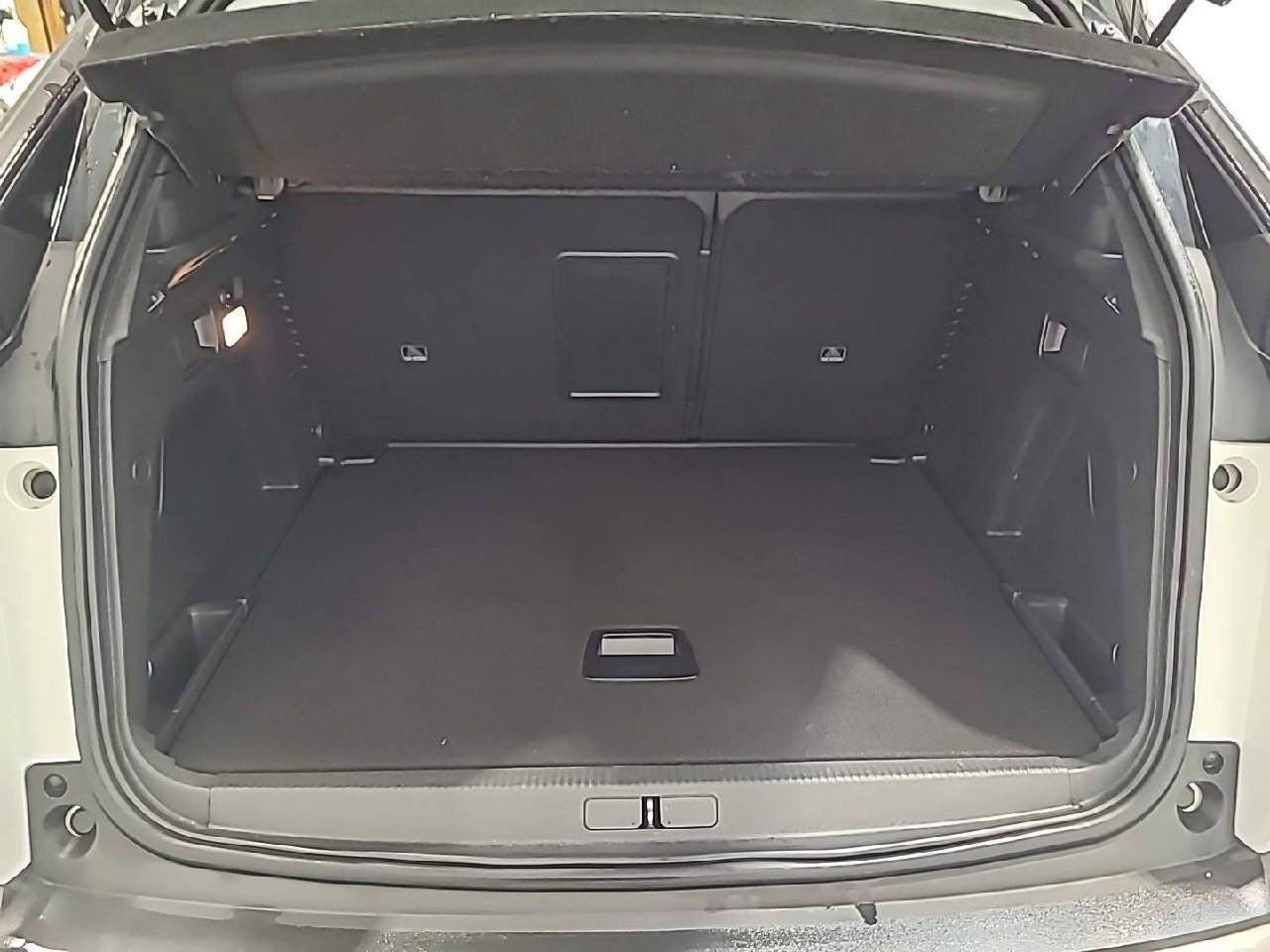 Peugeot 3008 puretech 130ch s&s eat8 allure pack — photo 14