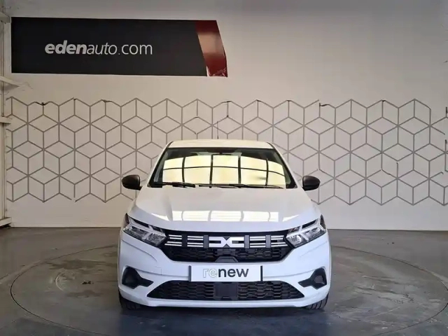 Dacia Sandero sce 65 — photo 8