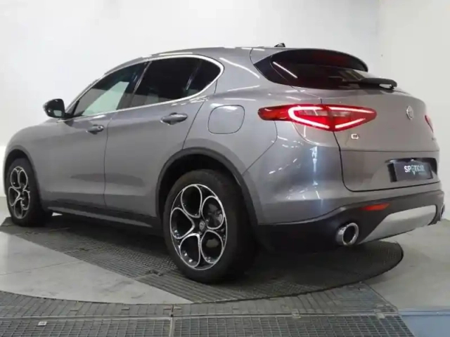 Alfa Romeo Stelvio 2.2 diesel 210ch executive q4 at8 my19 — photo 7