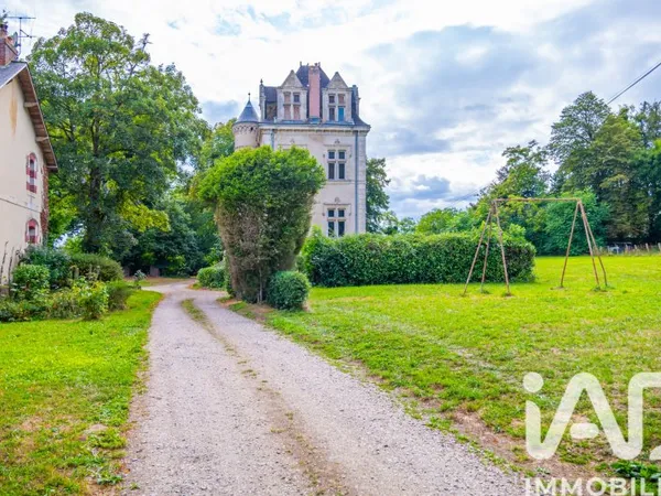 Maison 11 pièces 345 m²