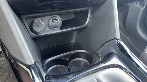 Peugeot 2008 1.2 PureTech 130 - Allure – 2018 – 66477 km – Essence – Boîte Manuelle — photo 15