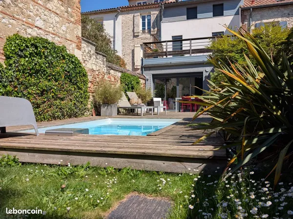 Particulier vend maison de ville entièrement rénovée
