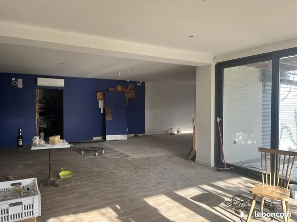 Local commercial 170 m²