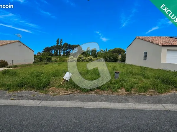 Terrain 450 m² ANGLES