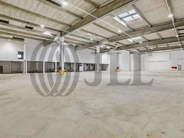 Local d'activité 4768 m²