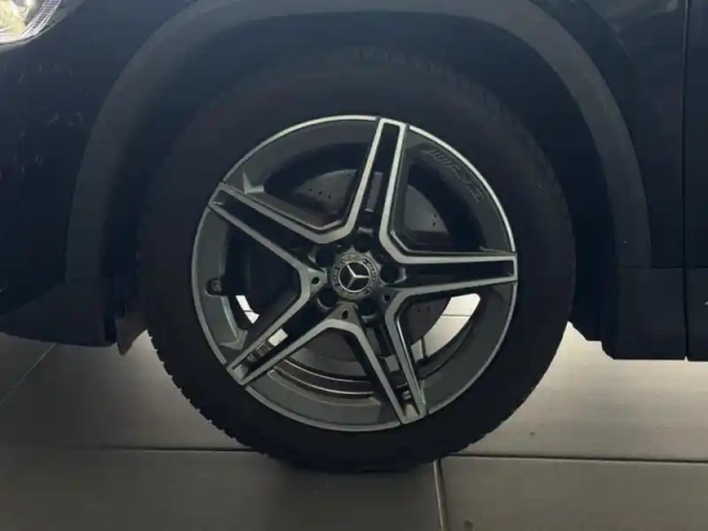 Mercedes Gla 220 d 4matic amg line — photo 33