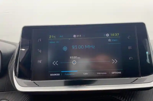 Peugeot 208 electrique 50 kwh 136ch — photo 15
