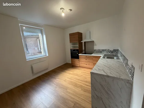 Appartement F2 500m de la gare