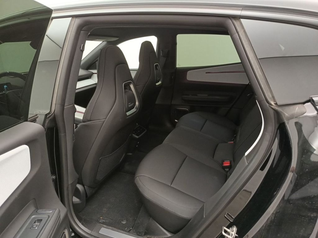 Polestar 4 — photo 7