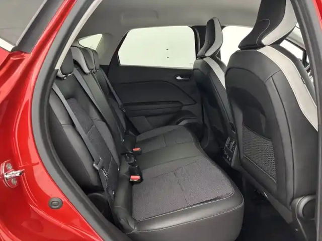 Renault Captur e-tech 145 - 21 — photo 25