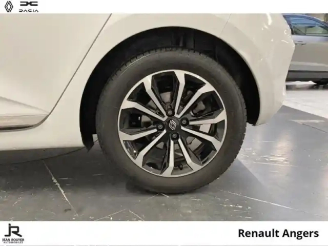 Renault Clio 1.0 tce 90ch techno - 24 — photo 8