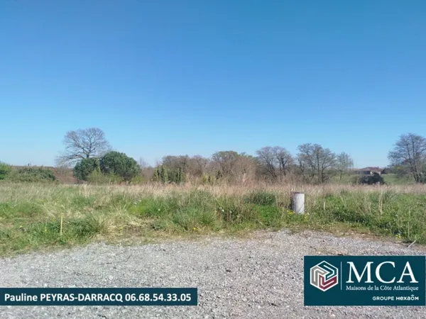 Terrain 600 m²