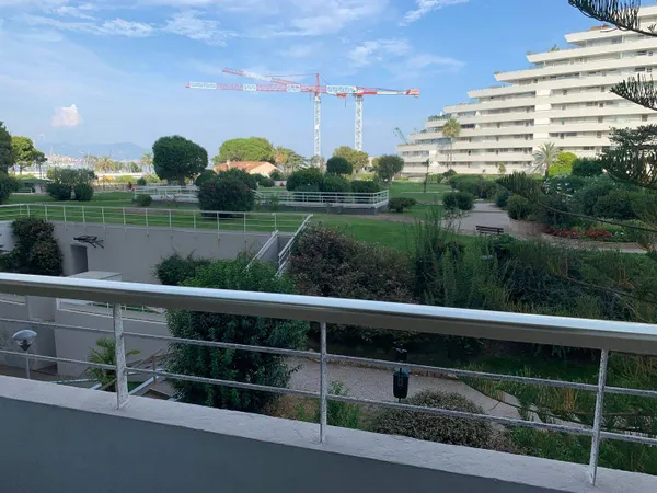 Studio 1 pièce 29 m²