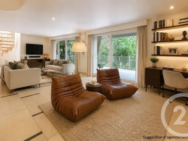 Appartement 5 pièces 199 m²