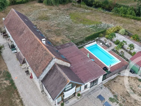 Maison 10 pièces 331 m²