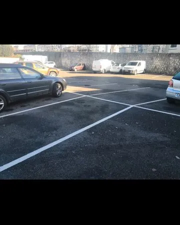 Place de parking privé proche Gare