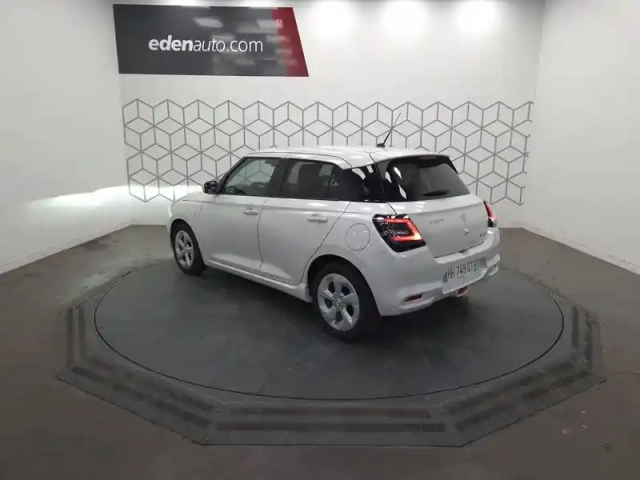 Suzuki Swift 1.2 dualjet hybrid — photo 27