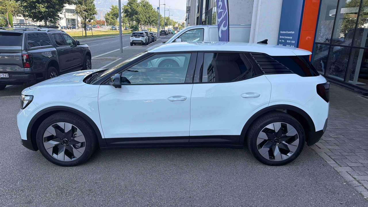Ford Explorer RWD Extended Range 79 kWh 286 ch — photo 2