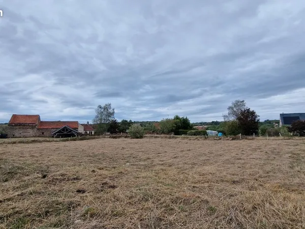 Terrain constructible borné et viabilisé 1148m2- Bierre les Semurs